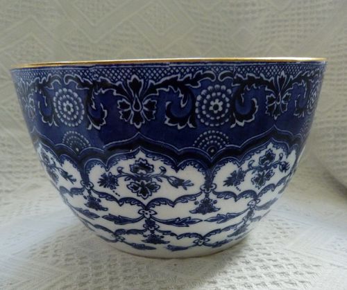 LOVELY EARLY COPELAND  SPODE BLUE  AND WHITE  BOWL  .4"  HIGH AND 6.25"  DIA.